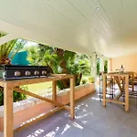 Villa La Conciergerie A Biarritz, Avec Fronton Pour Pelote Basque, Boulodrome, Bar-Comptoir